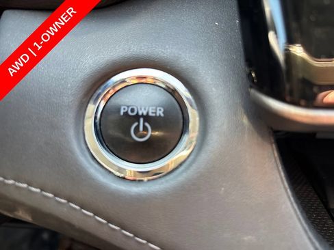 Used 2023 Toyota Highlander Limited AWD/4WD image 39