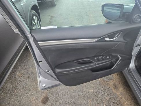 Used 2019 Honda Civic Sport image 21