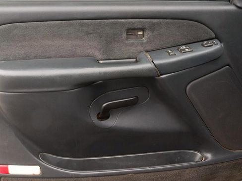 Used 2001 Chevrolet Silverado 2500 LS w/ Off-Road Skid Plate Pkg image 11