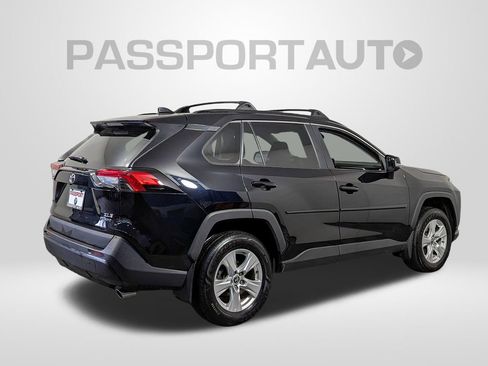 Used 2021 Toyota RAV4 XLE image 7