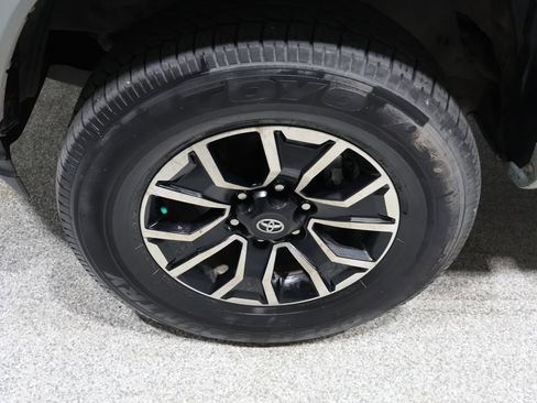 Certified 2023 Toyota Tacoma TRD Sport w/ Technology Package image 10