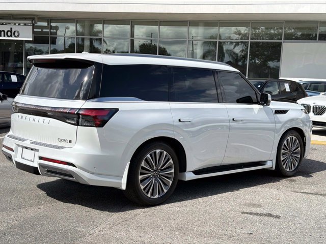 Used 2025 INFINITI QX80 Sensory AWD/4WD image 3