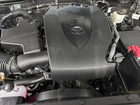 Used 2022 Toyota Tacoma TRD Sport RWD image 99