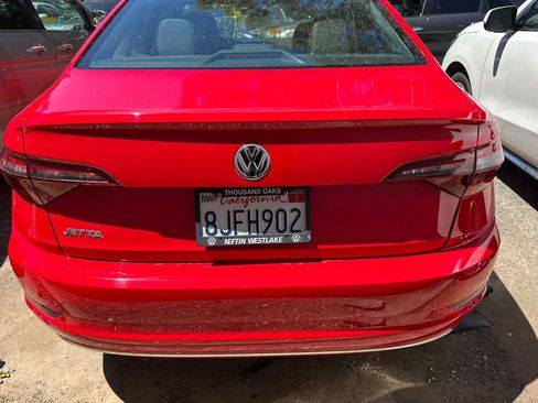 Used 2019 Volkswagen Jetta SEL image 5