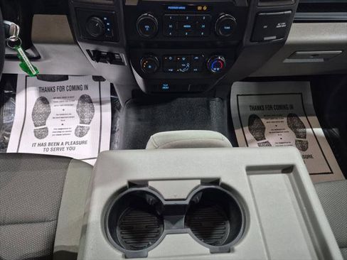 Used 2022 Ford F250 XL w/ Power Equipment Group image 17