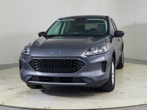 Used 2022 Ford Escape SE w/ Convenience Package image 2