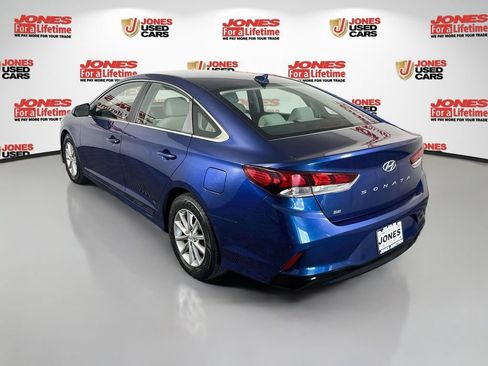Used 2018 Hyundai Sonata SE FWD image 2