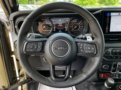 Used 2025 Jeep Wrangler Unlimited Rubicon 392 AWD/4WD image 13