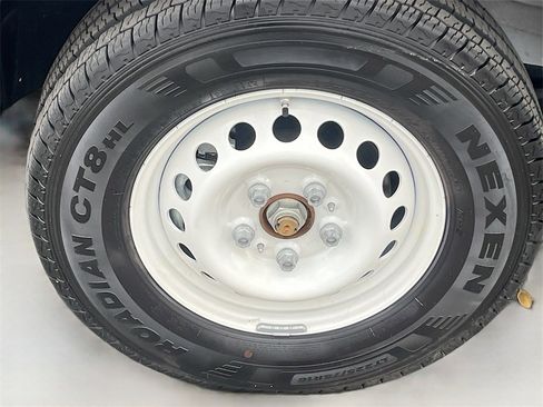 Used 2024 RAM ProMaster 2500 w/ Safety Group image 27