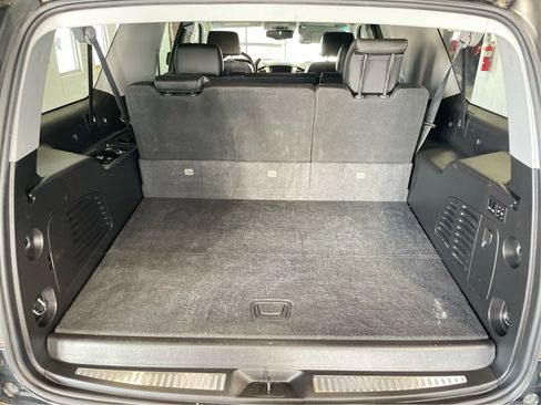 Used 2019 GMC Yukon XL SLT image 12