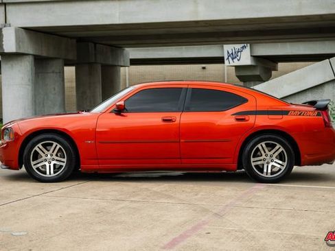 Used 2006 Dodge Charger R/T image 39