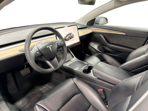 Certified 2023 Tesla Model 3 Standard Range RWD image 9