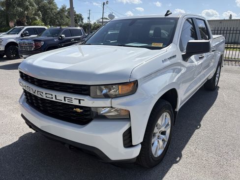 Used 2021 Chevrolet Silverado 1500 Custom AWD/4WD image 4