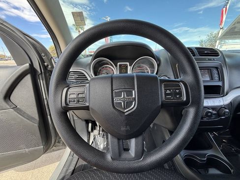 Used 2019 Dodge Journey SE FWD image 24