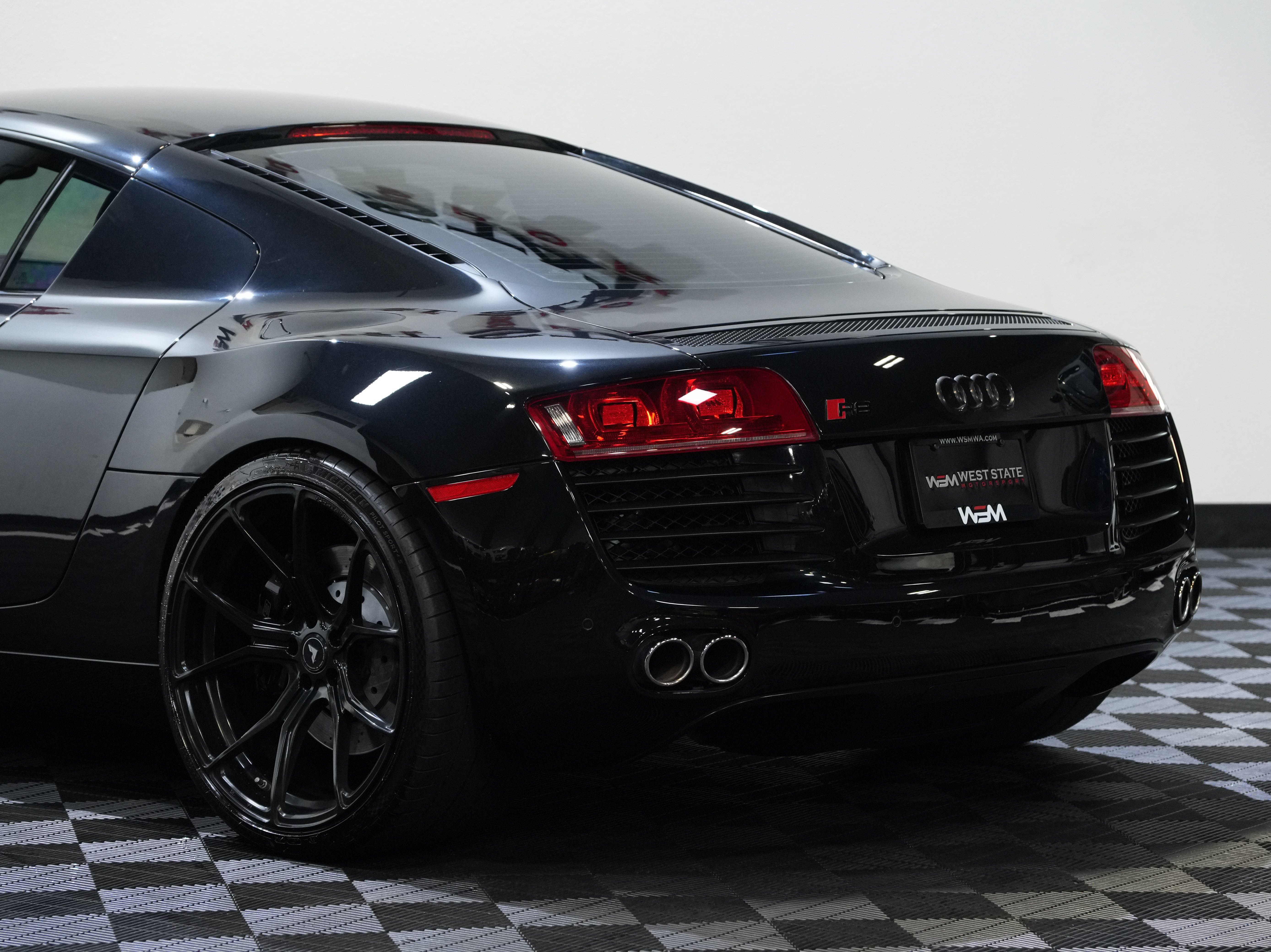 Used 2011 Audi R8 V8 AWD/4WD image 16