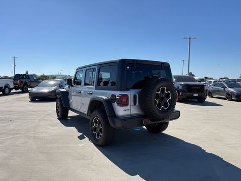 Used 2023 Jeep Wrangler Unlimited Rubicon 4xe w/ Cold Weather Group AWD/4WD image 2