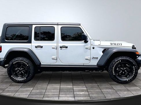 Used 2023 Jeep Wrangler Unlimited w/ 8.4" Radio Group AWD/4WD image 8