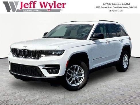 Used 2024 Jeep Grand Cherokee Laredo X w/ Luxury Tech Group I AWD/4WD image 1