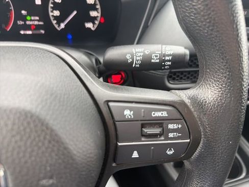Used 2023 Honda HR-V LX image 21