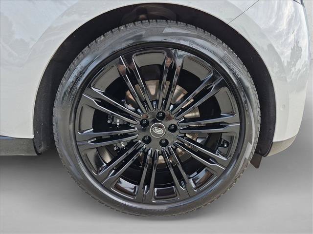 Used 2024 Land Rover Range Rover SE AWD/4WD image 25
