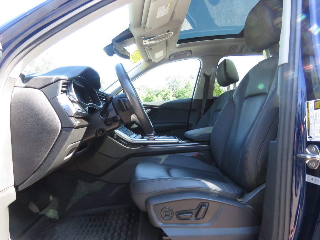 Used 2023 Audi Q7 2.0T Premium w/ Convenience Package AWD/4WD image 10