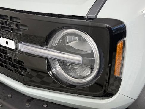 Used 2023 Ford Bronco Wildtrak AWD/4WD image 13