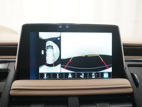 Used 2022 Chevrolet Tahoe Premier AWD/4WD image 31