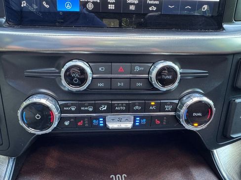 Used 2025 Ford F150 King Ranch w/ FX4 Off-Road Package AWD/4WD image 30