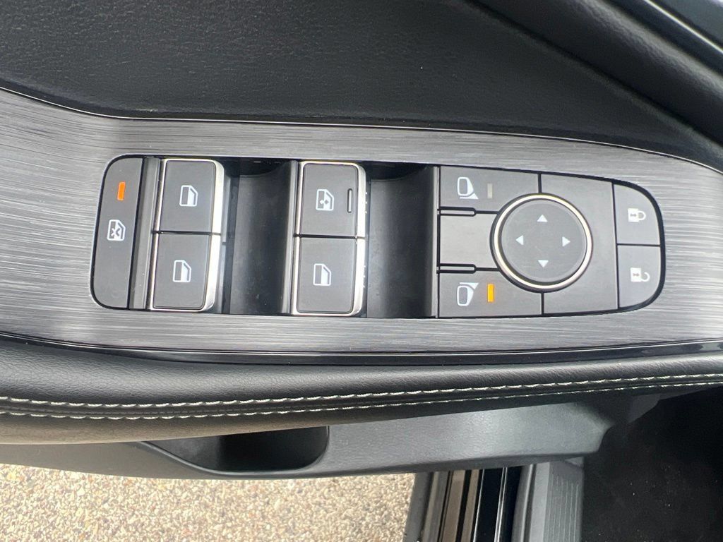 Certified 2023 Nissan Rogue SL AWD/4WD image 49