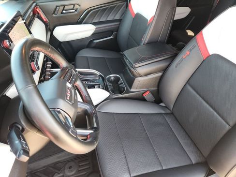 Used 2024 GMC Canyon AT4X image 14