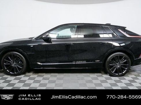 Certified 2026 Cadillac Lyriq V image 8