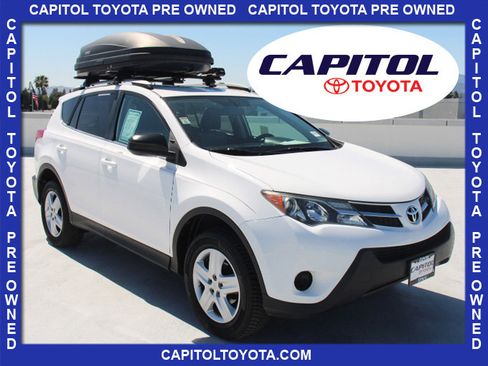 Used 2015 Toyota RAV4 LE AWD/4WD image 1