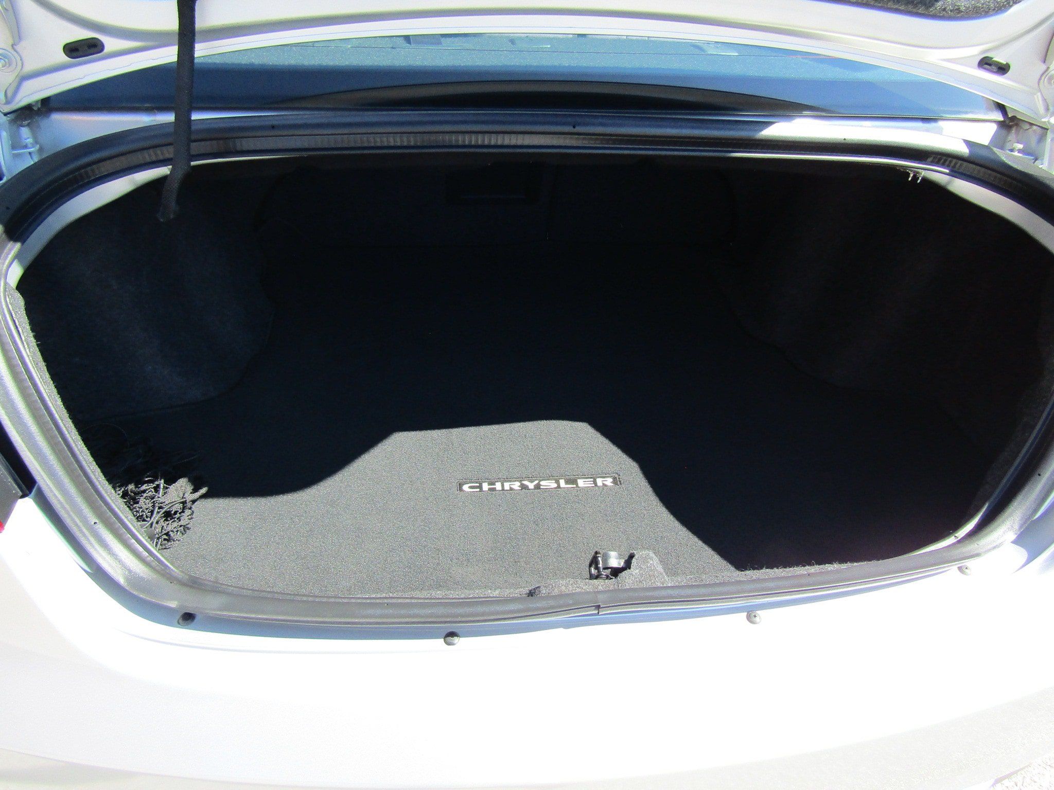 Used 2012 Chrysler 200 Touring FWD image 15