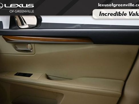 Used 2014 Lexus ES 300h w/ Luxury Package w/Bamboo Trim FWD image 21