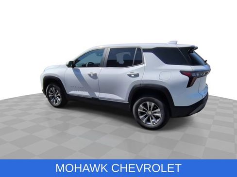 Used 2025 Chevrolet Equinox LT AWD/4WD image 7