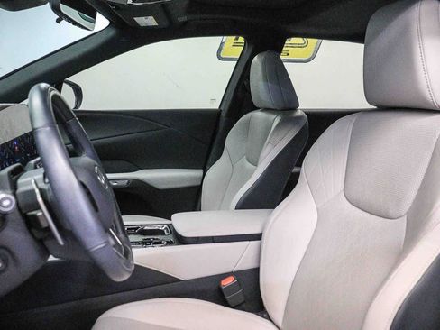 Used 2024 Lexus RX 350 w/ Convenience Package AWD/4WD image 18