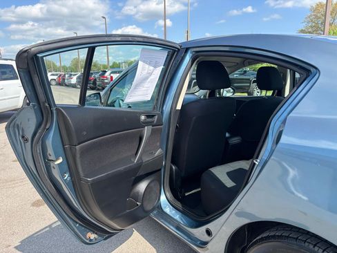 Used 2010 MAZDA MAZDA3 i Sport image 13