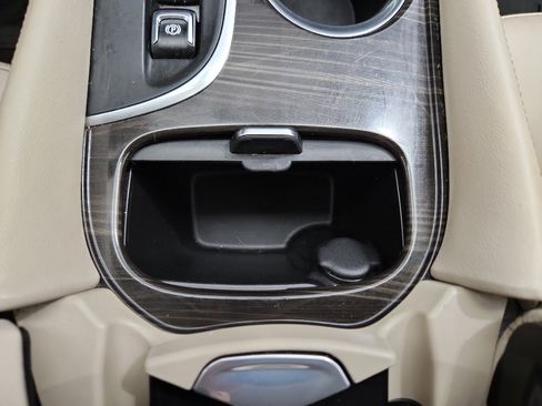 Used 2019 Buick Envision Essence image 25