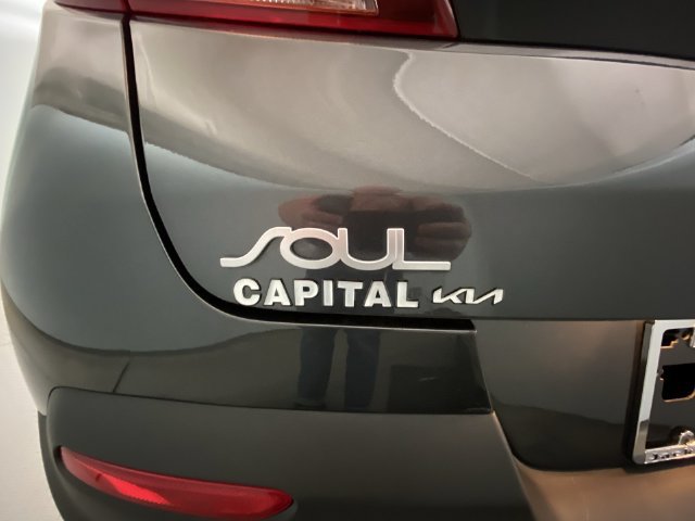 Used 2022 Kia Soul LX FWD image 25