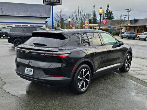 Used 2025 Chevrolet Equinox EV LT image 6