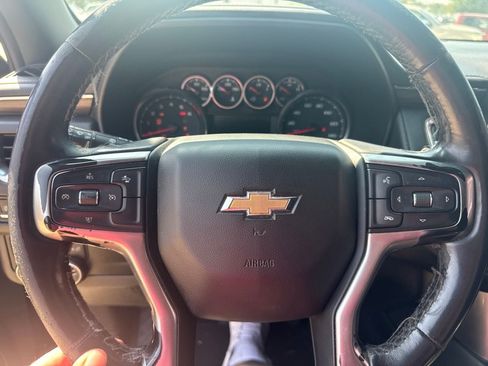 Used 2021 Chevrolet Suburban LT AWD/4WD image 10