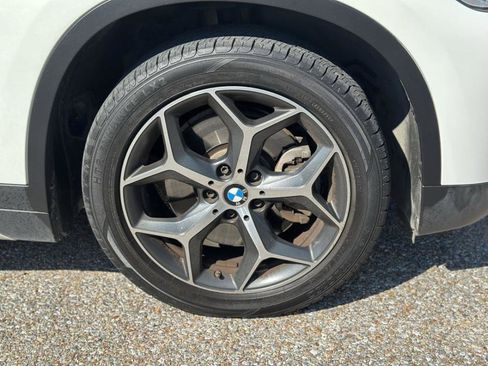Used 2017 BMW X1 xDrive28i image 12