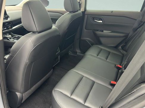 Used 2023 Nissan Rogue SL w/ SL Premium Package AWD/4WD image 9