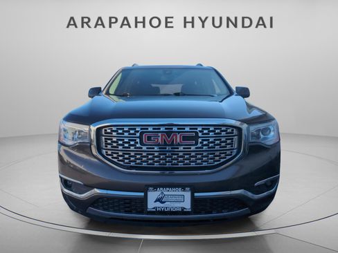 Used 2019 GMC Acadia Denali image 8
