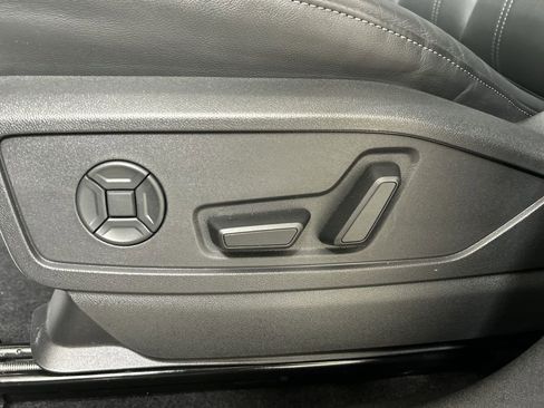 Used 2025 Audi Q5 Premium Plus w/ Premium Plus image 10