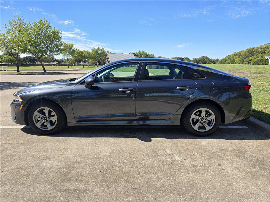 Used 2022 Kia K5 LXS FWD image 3