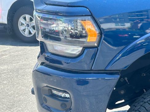 Used 2023 RAM 2500 Limited AWD/4WD image 11