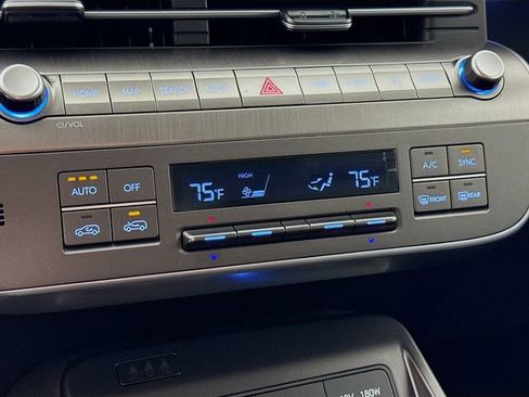 New 2026 Hyundai Kona Limited FWD image 27
