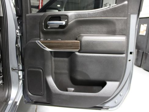 Used 2021 Chevrolet Silverado 1500 LT Trail Boss w/ Convenience Package II AWD/4WD image 36
