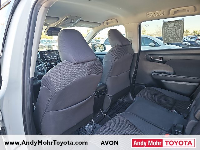 Certified 2022 Toyota Highlander L FWD image 26